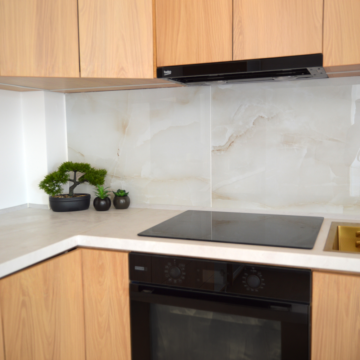 Majestic Onyx Glossy 60×60